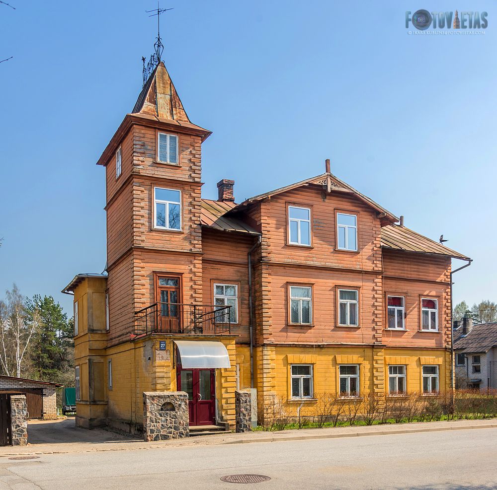 Rīgas iela 27, Valka